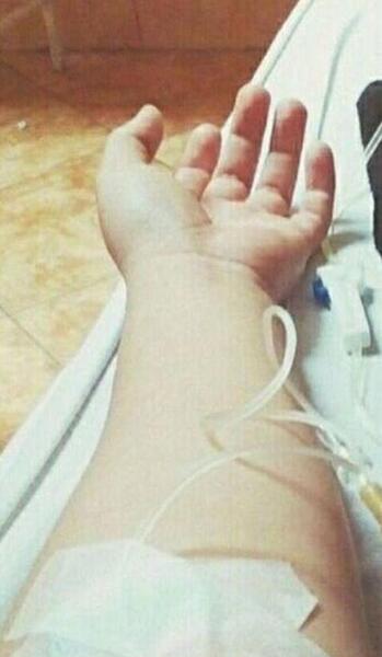 عکس دست سرم زده دختر بندری