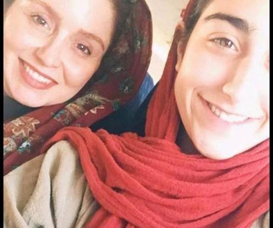 عکس ژاله صامتی در زیرخاکی