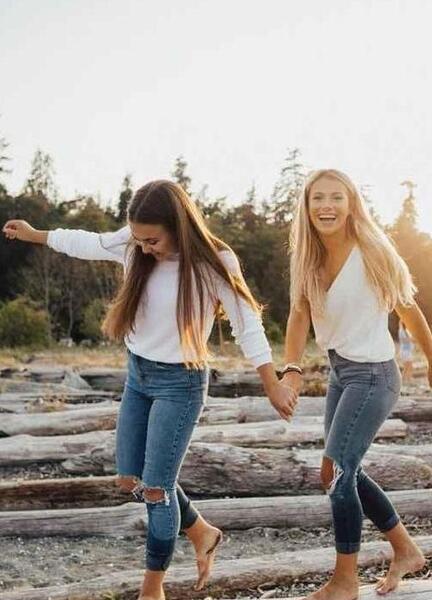 عکس دخترانه برای پروفایل سه نفره