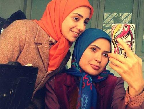 عکس دنیا در فیلم گذر از رنج ها