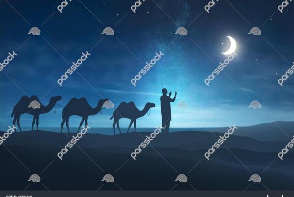 عکس در حال نماز خواندن