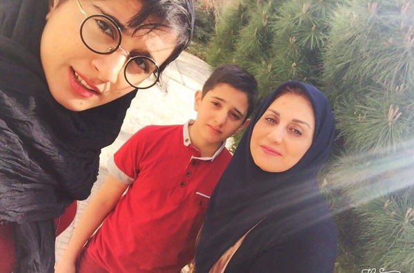 عکس مجری خانم حسنی دخت