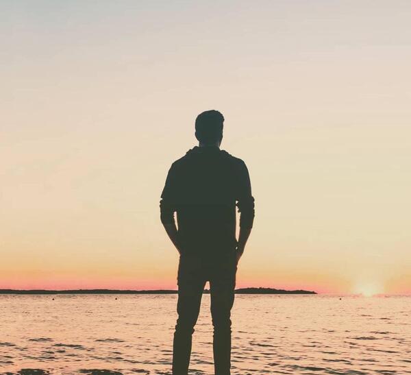 عکس زیبا برای پروفایل پسرانه غمگین