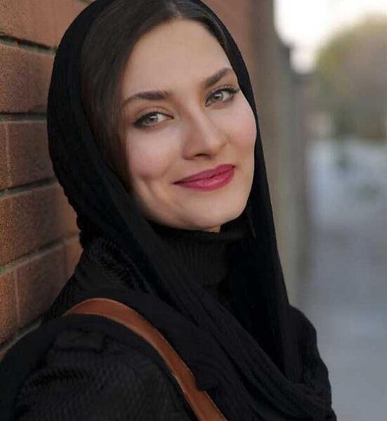 عکس ساناز سعیدی در لباس عروس