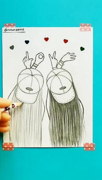 عکس نقاشی ساده ی دخترانه