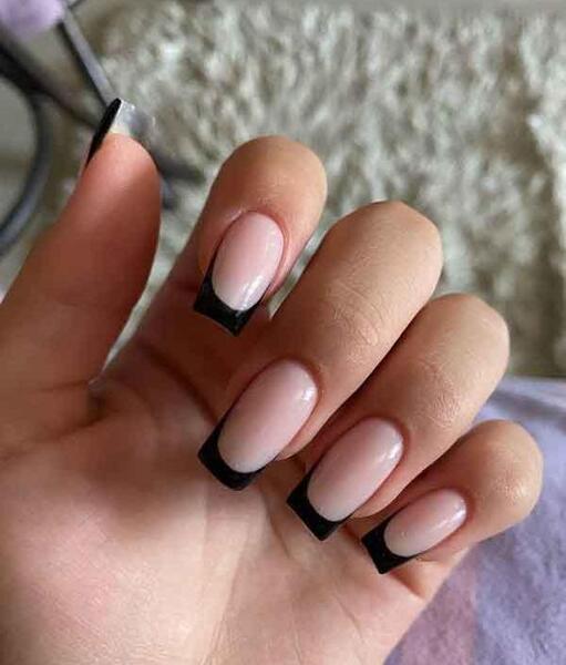 عکس مدل ناخن فرنچ گلدونی