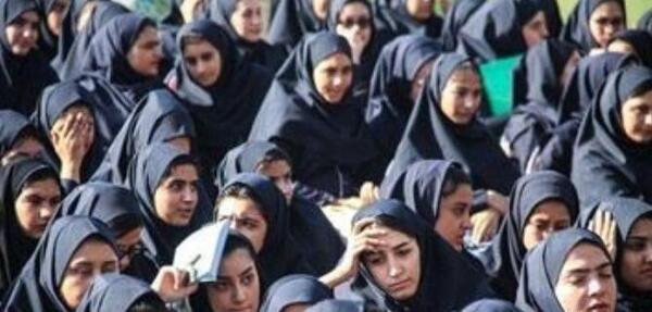 عکس دختر با حجاب مدرسه ای