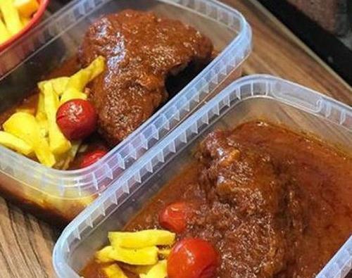عکس غذا در ظروف یکبار مصرف