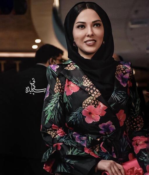 عکس مدل مانتو گل گلی