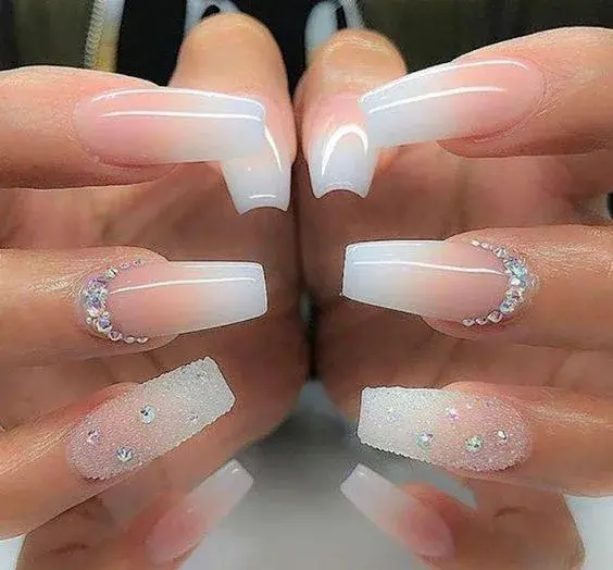 عکس کاشت ناخن رنگ هلویی