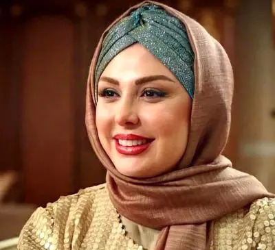 عکس نیوشا ضیغمی در هشتگ