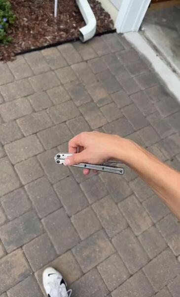 عکس چاقو چرخشی