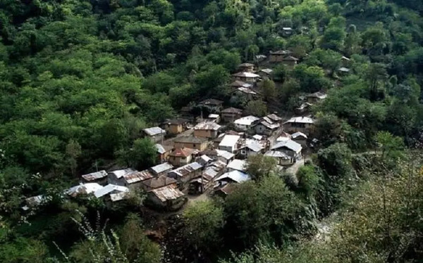 عکس کلبه وحشت در بندر انزلی
