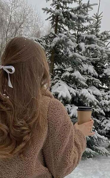 عکس فیک دختر در برف