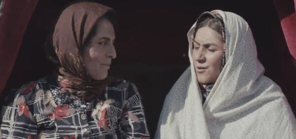 عکس مینیون دندون طلا