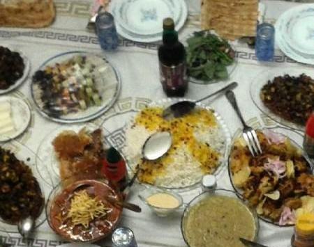 عکس سفره افطاری خونه علی دایی