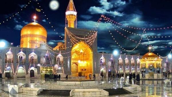 عکس جلوی حرم