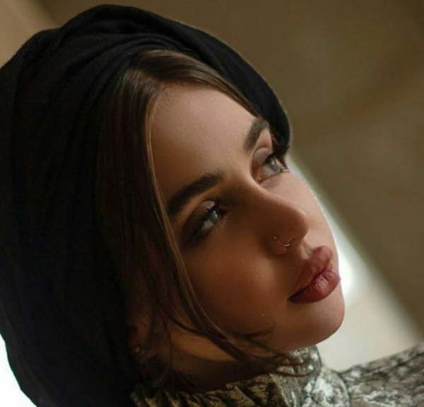 عکس نیکا فلاحی ویسگون
