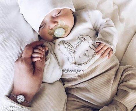 عکس نی نی پسر تازه متولد شده