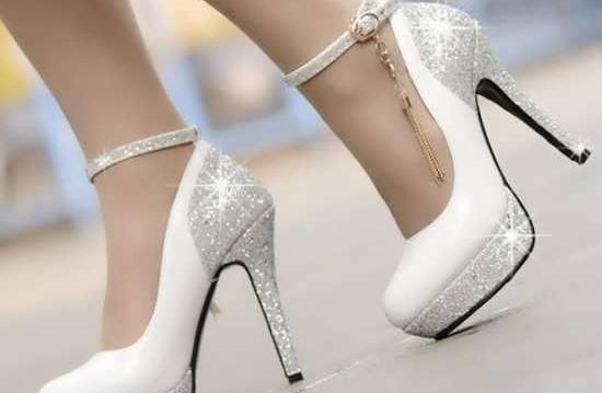 عکس کفش پاشنه بلند سفید