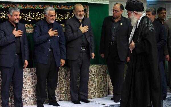 عکس عاشورا قاسم سلیمانی