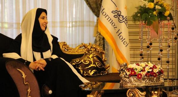 عکس پای رویا نونهالی
