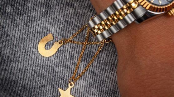 عکس آویز ساعت