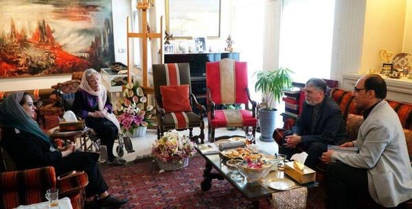 عکس ایران درودی نقاش