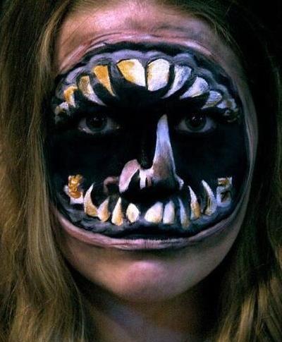 عکس ترسناک روی صورت