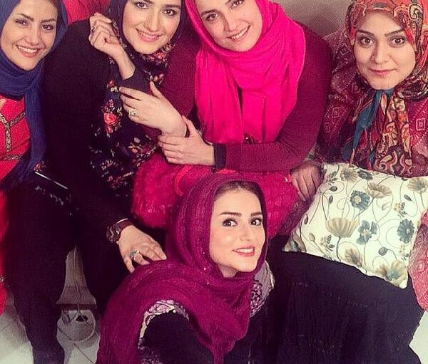 عکس مجری زن رنگین کمان