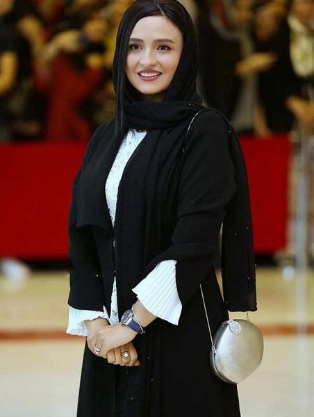 عکس مانتوهای زیبای بازیگران