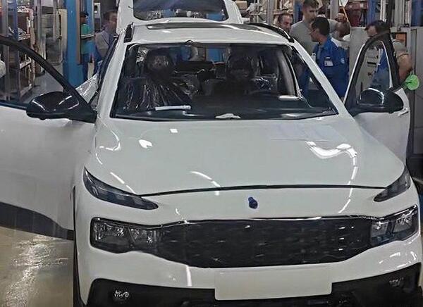 عکس خودروی جدید ایران خودرو