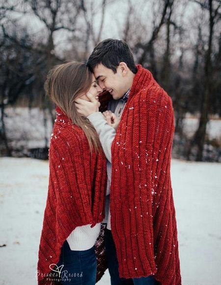 عکس برف بازی عاشقانه