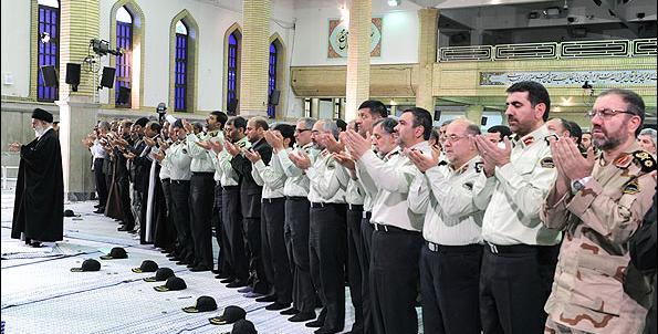عکس رهبر نیروی انتظامی