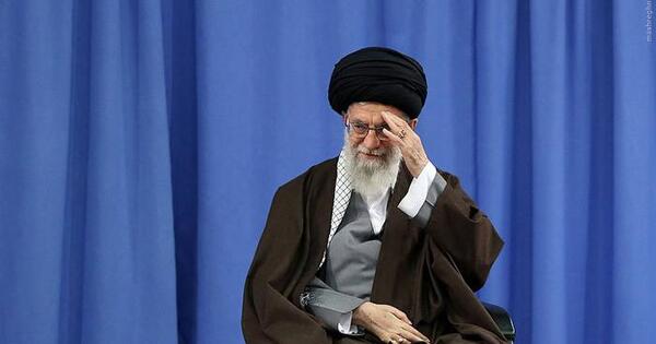 عکس رهبر نیروی انتظامی