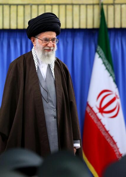 عکس رهبر نیروی انتظامی