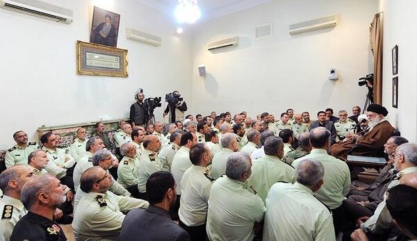 عکس رهبر نیروی انتظامی