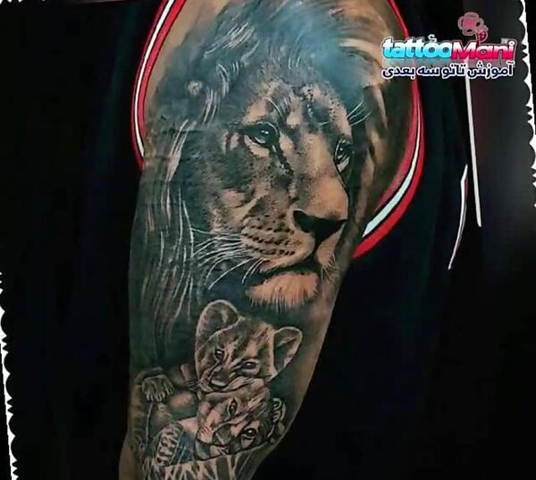 عکس خالکوبی روی دست تاج
