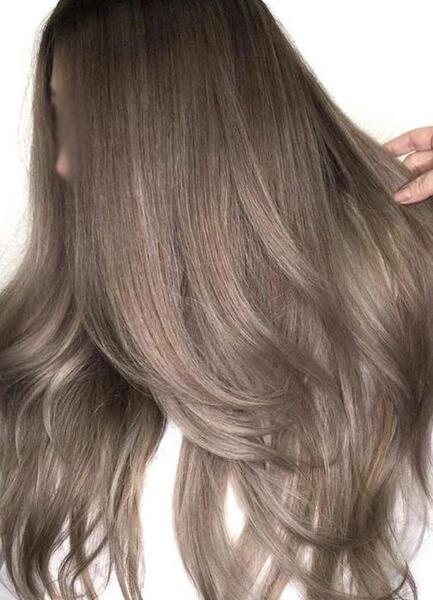 عکس رنگ مو دودی نسکافه ای