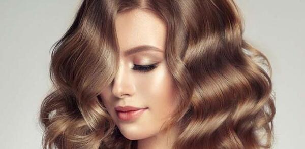 عکس رنگ مو دودی نسکافه ای