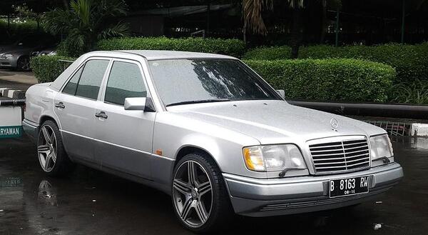 عکس ماشین بنز کلاس e e230