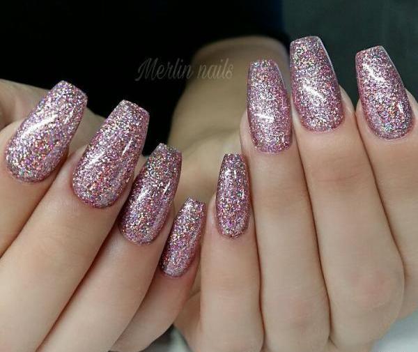 عکس طراحی ناخن لاکچری
