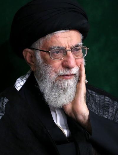 عکس غمگین رهبری