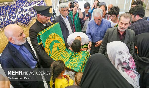 عکس پرچم حرم امام رضا