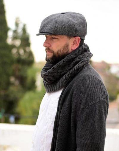 عکس کلاه زمستانی با کت و شلوار