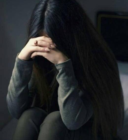 عکس های دخترانه پروفایل غمگین