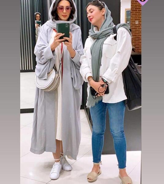 عکس لیلا بلوکات با خواهرش