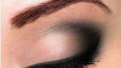 عکس چشم های پف دار