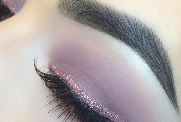 عکس چشم های پف دار