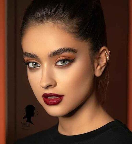 عکس چشم های پف دار